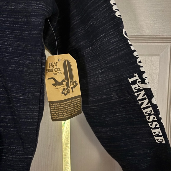 Smoky Mountains Navy Hoodie with Bear and Mountain Graphic NWT - Picture 3 of 4